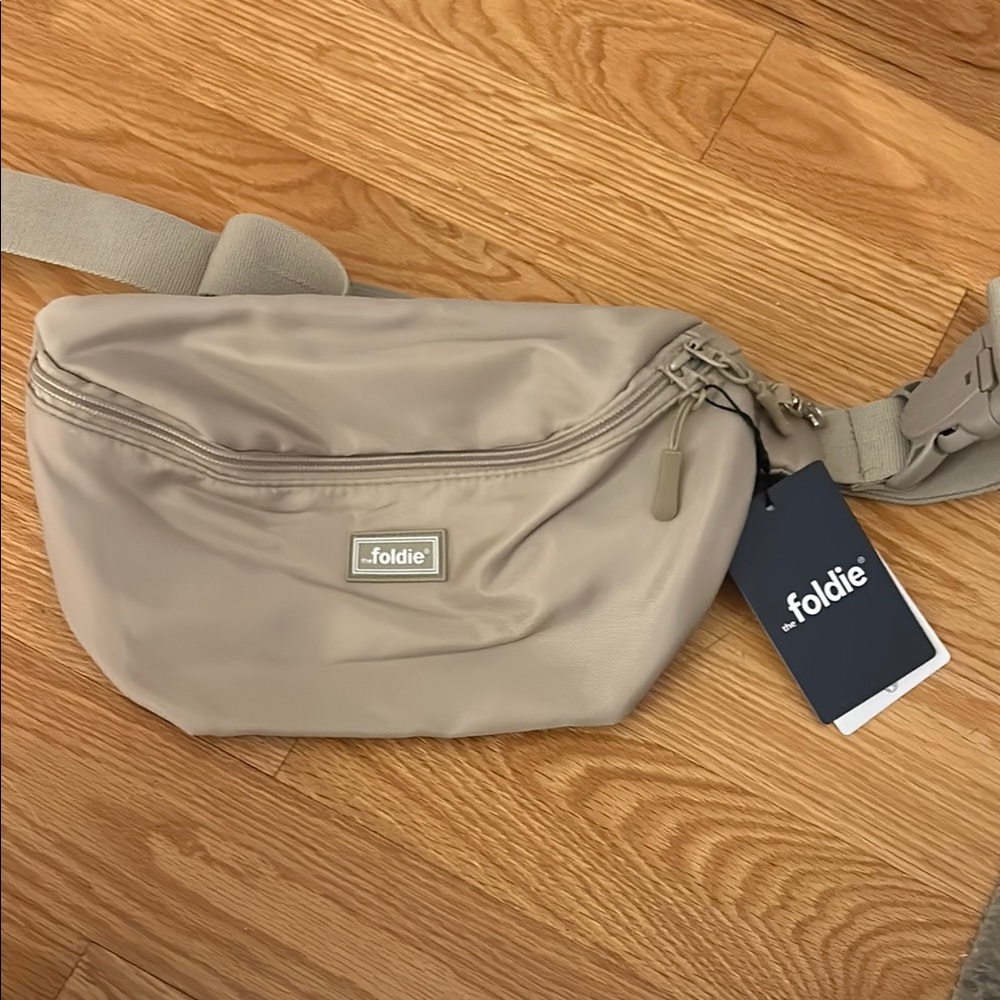 the foldie Tan Belt Bag Casual Style